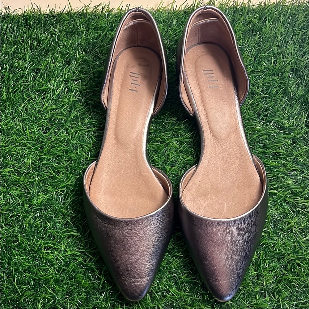 Elegant Bronze Metallic Women's Flats
